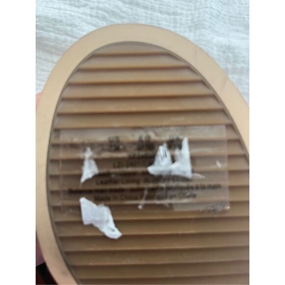 PURE Donna Karan Adalee Platform Sandal in Gold  NEW - Picture 5 of 5